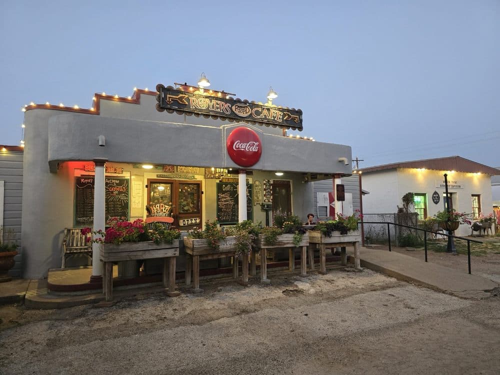 Royers Round Top Cafe photo 3